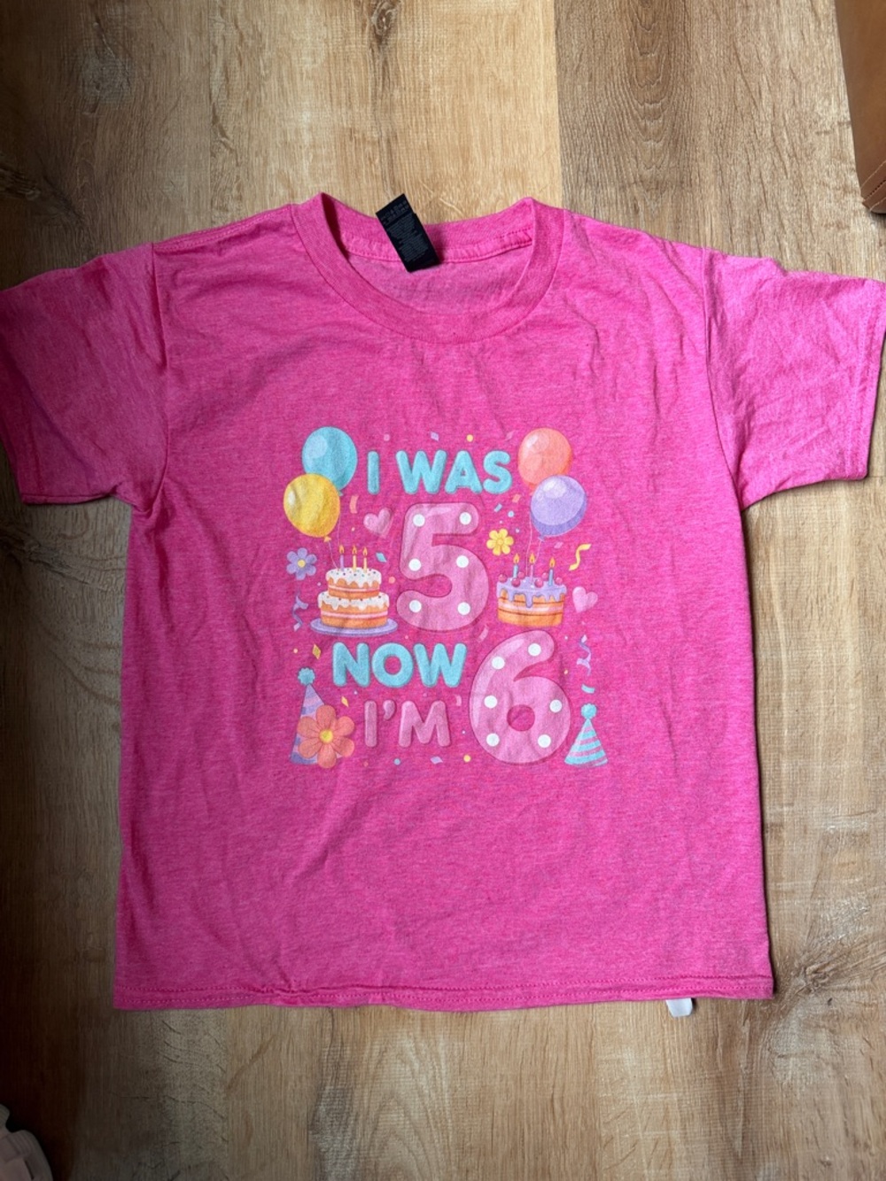 Gildan Softstyle boutique Girls' Pink 'I Was 5 Now I'm 6' Birthday Tee size smal